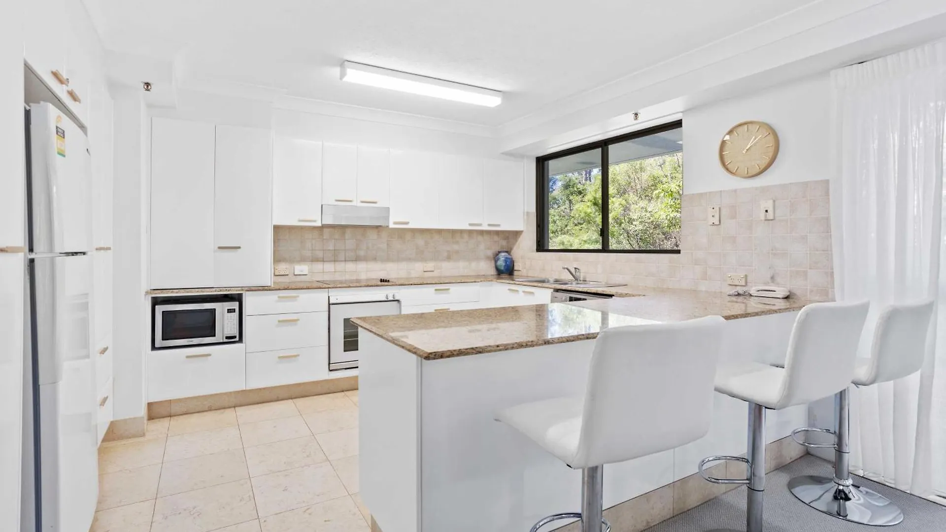Tranquil 2 Bedroom On Burleigh Headland Gold Coast Appartement
